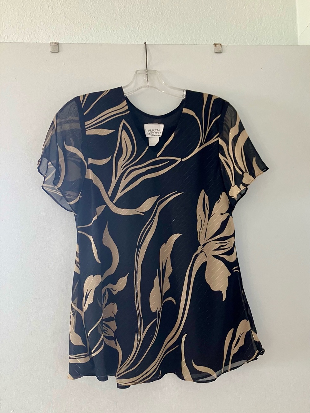Lauren Michele Honolulu Black Floral-Print Short Sleeve Blouse; Made in Hawaii